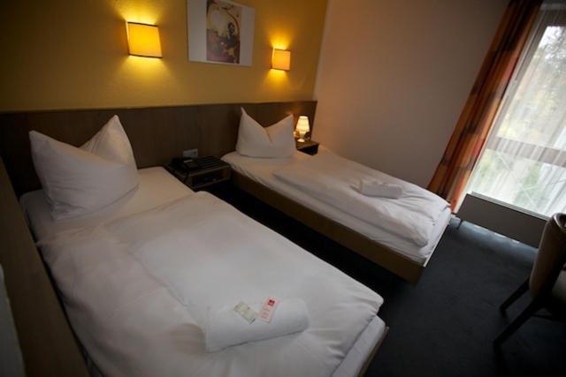 Astra Hotel Ulm Bilik gambar