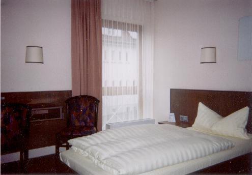 Astra Hotel Ulm Servis gambar